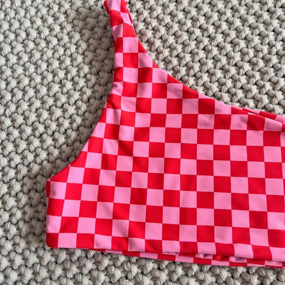 Skatie• ‘Ellis’ Bikini Top in DAYTONA - Picture 6 of 14